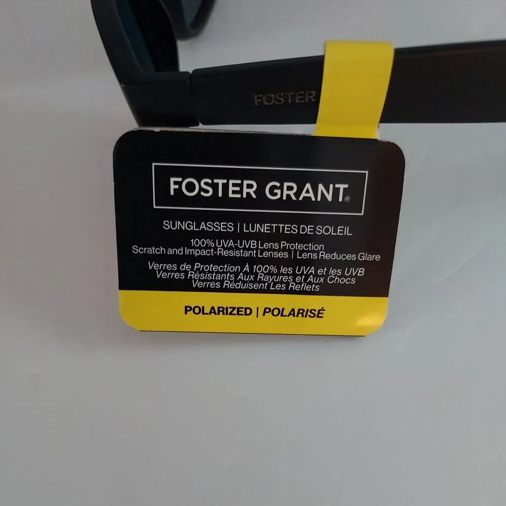 Foster Grant Polarized Black Red Mirrored Sunglasses 100% UVA-UVB - NEW
